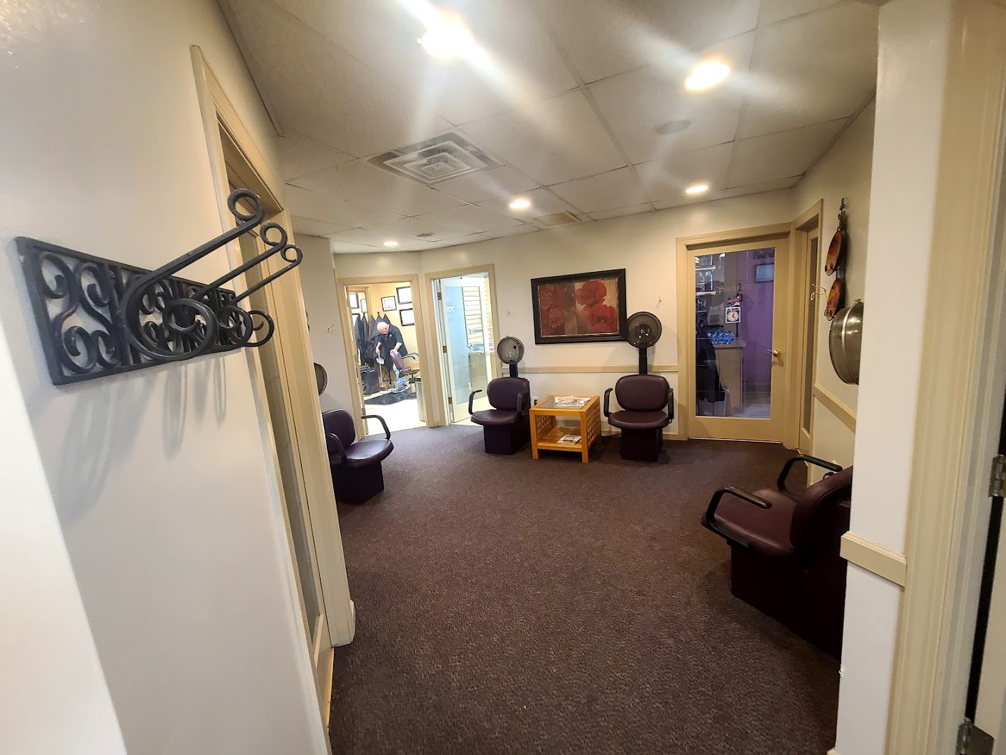 Bluemound Center Salon Studios