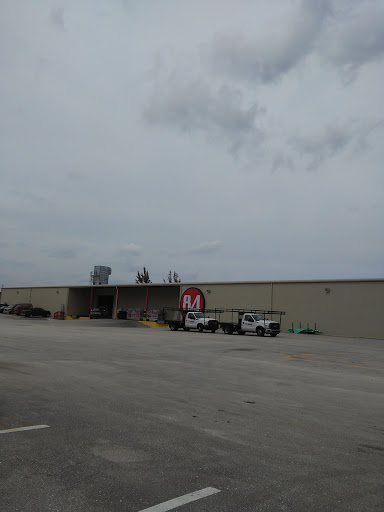 Building Materials Store «84 Lumber», reviews and photos, 5 Cheney Way, Riviera Beach, FL 33404, USA