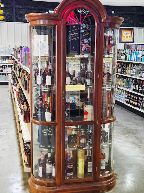 Double H Package Store