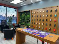 Venice Phone Repair - Photo 2 - Car repair in Marina Del Rey, CA, Los Angeles