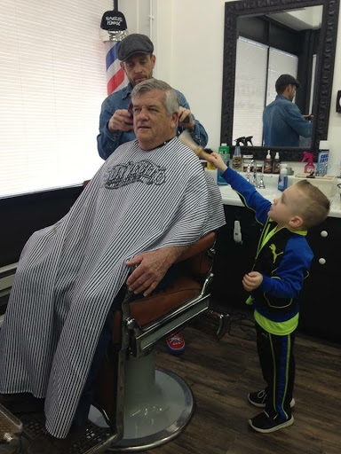 Barber Shop «Hansen & Co. Barber Shop», reviews and photos, 807 S Neil St, Champaign, IL 61820, USA