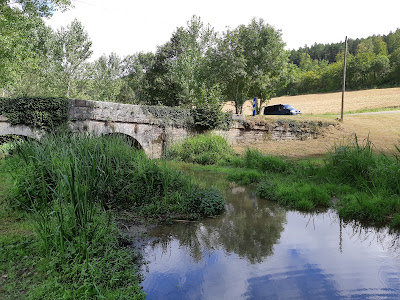 FERME DE LA MÉTAIRIE CHATELNAUD à Bierry-les-Belles-Fontaines
