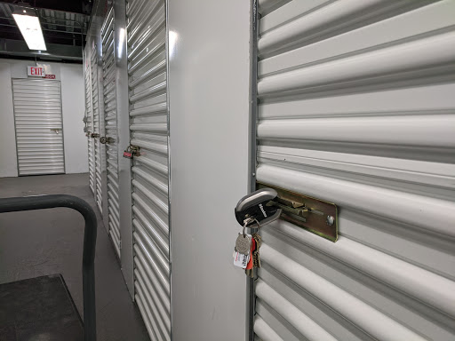 Self-Storage Facility «Storage Quarters Self Storage», reviews and photos, 31-40 Whitestone Expy, Flushing, NY 11354, USA