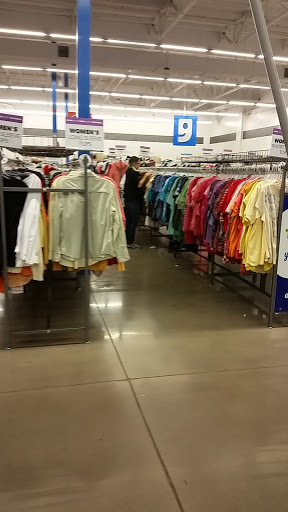 Thrift Store «91st & Northern Goodwill Retail Store & Donation Center», reviews and photos