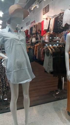 Outlet Store «Express Factory Outlet», reviews and photos, 14520 W Colfax Ave, Lakewood, CO 80401, USA