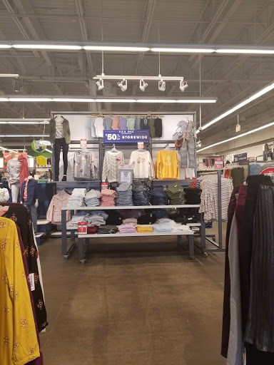 Clothing Store «Old Navy», reviews and photos, 1250 S Washington St, North Attleborough, MA 02760, USA