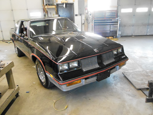 Auto Body Shop «Country Auto Inc», reviews and photos, 1501 Chamber Ct, Anamosa, IA 52205, USA