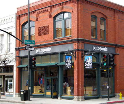 Clothing Store «Patagonia Pasadena», reviews and photos, 47 N Fair Oaks Ave, Pasadena, CA 91103, USA