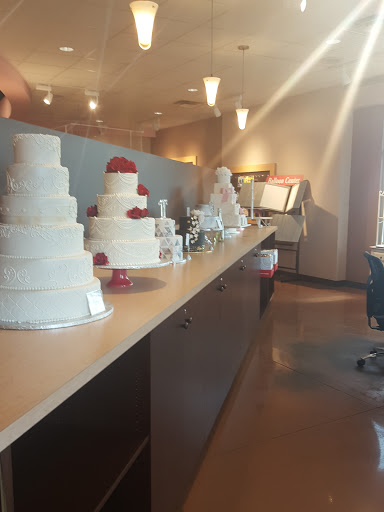 Wedding Bakery «elé Cake Co.», reviews and photos, 810 E Dixie Dr, Dayton, OH 45449, USA