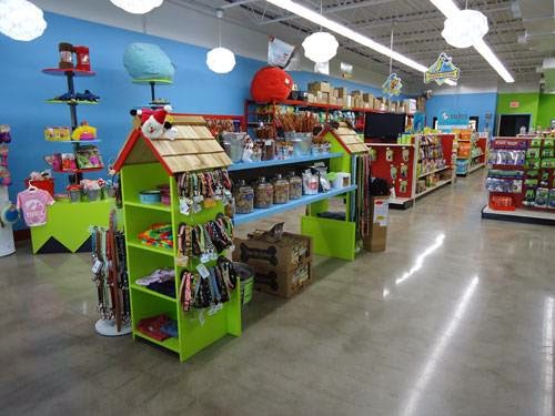 Pet Supply Store «Bone-A-Patreat», reviews and photos, 4110 University Ave, Des Moines, IA 50311, USA