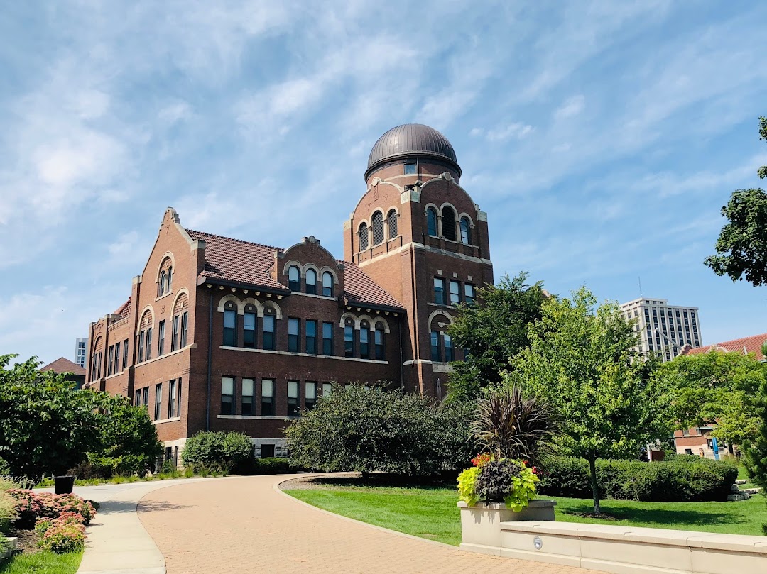 visit loyola chicago