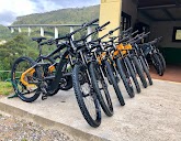 Alquiler de bicicleta eléctrica camino de Santiago en Cudillero