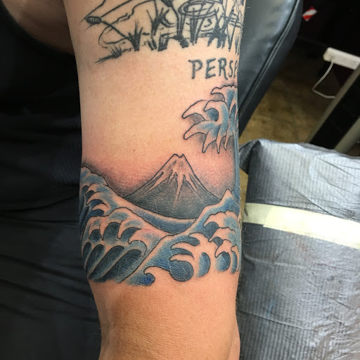 Tattoo Shop «Wonderland Tattoo Studio», reviews and photos, 23531 Little Mack Ave, St Clair Shores, MI 48080, USA