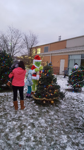 Recreation Center «Crestwood Recreation & Wellness Center», reviews and photos, 5331 W 135th St, Crestwood, IL 60445, USA