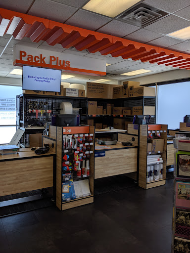 Print Shop «FedEx Office Print & Ship Center», reviews and photos, 3611 196th St SW #110, Lynnwood, WA 98036, USA