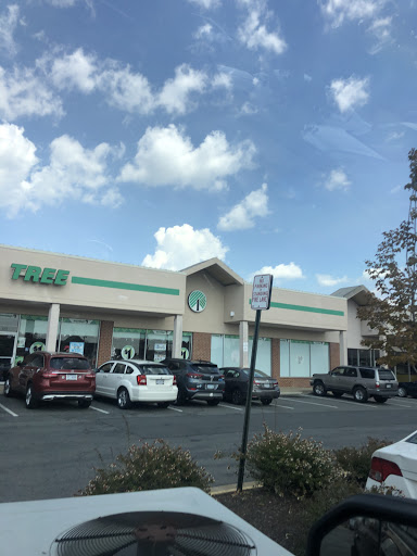 Pines Shopping Center, 650 Elden St, Herndon, VA 20170, USA, 