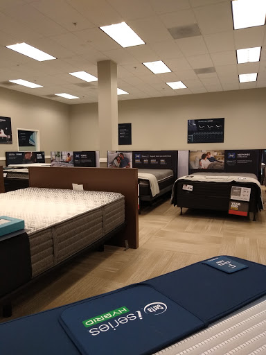 Mattress Store «Mattress Firm Woodburn», reviews and photos, 3040 Sprague Ln, Woodburn, OR 97071, USA