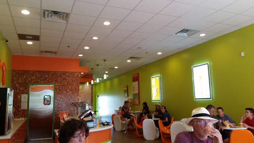Frozen Yogurt Shop «Orange Leaf Frozen Yogurt», reviews and photos, 160 Creekside Way #502, New Braunfels, TX 78130, USA