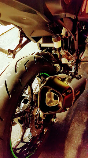 Kawasaki Motorcycle Dealer «Rocky Mountain Kawasaki», reviews and photos, 645 Frontage Rd, Longmont, CO 80501, USA