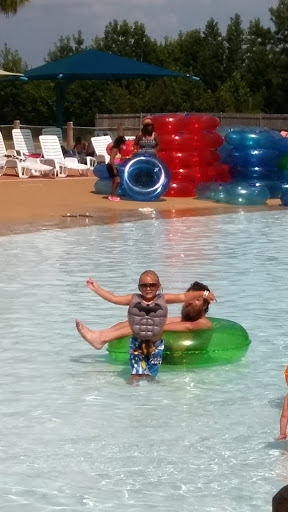 Water Park «Surf Lagoon Water Park», reviews and photos, 130 Towne Center Blvd, Pooler, GA 31322, USA