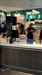 Photo n°123 de McDonald's Paris Louvre Rivoli à Paris ()