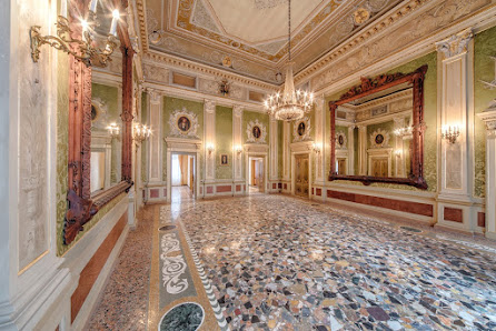 Palazzo San Bonifacio Via del Santo, 30, 35123 Padova PD, Italia