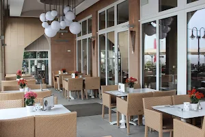 Delphi-Café-Bar-Restaurant image