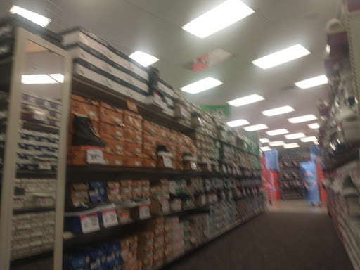 Shoe Store «Shoe Carnival», reviews and photos, 955 Ann St, Montgomery, AL 36107, USA