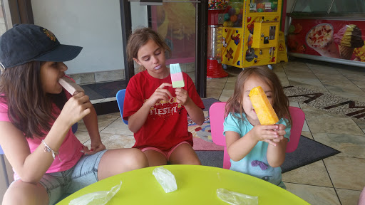 Ice Cream Shop «La Michoacana», reviews and photos, 559 N McLean Blvd, Elgin, IL 60123, USA