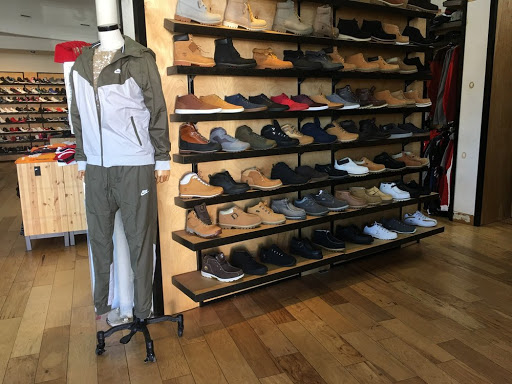Shoe Store «Shoe Club», reviews and photos, 3157 Middlefield Rd, Redwood City, CA 94063, USA