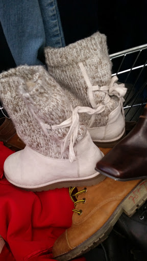 Thrift Store «Park Avenue Thrift», reviews and photos, 1021 Jesse Jewell Pkwy, Gainesville, GA 30501, USA