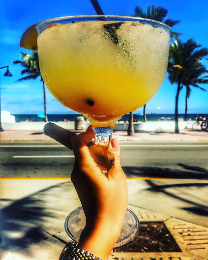 Bar «Rock Bar», reviews and photos, 219 S Fort Lauderdale Beach Blvd, Fort Lauderdale, FL 33316, USA