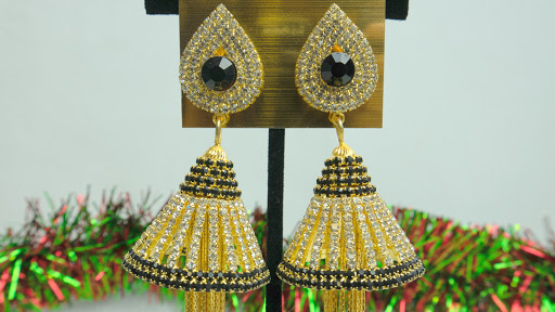 Clothing Store «Aanchal Apparel & Accessories», reviews and photos, 417 W Main St, Hummelstown, PA 17036, USA