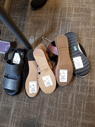 Department Store «Nordstrom Rack Chestnut Street», reviews and photos, 1700 Chestnut St, Philadelphia, PA 19103, USA