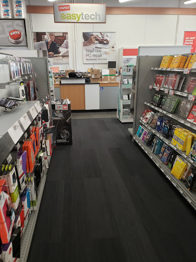 Office Supply Store «Staples», reviews and photos, 2000 Mallory Ln #200, Franklin, TN 37067, USA