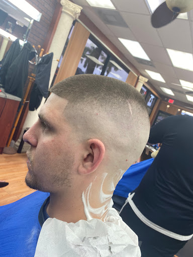 Barber Shop «T&T Barbershop», reviews and photos, 2215 S Federal Hwy, Fort Lauderdale, FL 33316, USA