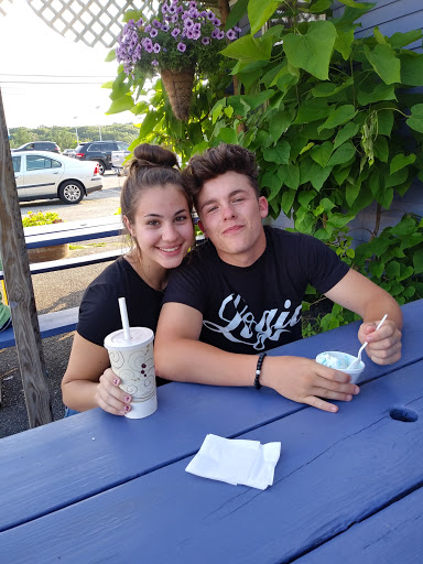 Ice Cream Shop «Cowlicks Dairy Bar», reviews and photos, 4 Dover Point Rd, Dover, NH 03820, USA