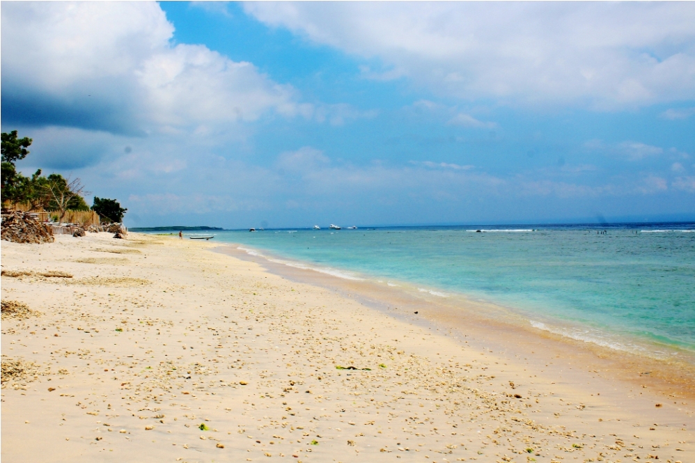 Foto di Praparat beach con una superficie del sabbia con ciottolame