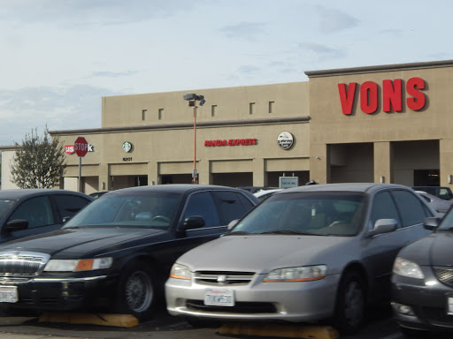 Grocery Store «Vons», reviews and photos, 8201 Topanga Canyon Blvd, Canoga Park, CA 91304, USA