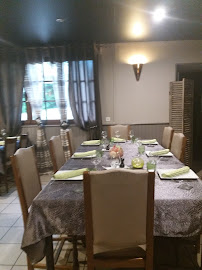 Atmosphère du Restaurant Le Demptezieu à Saint-Savin - n°4