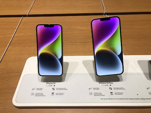 Apple Brea Mall image