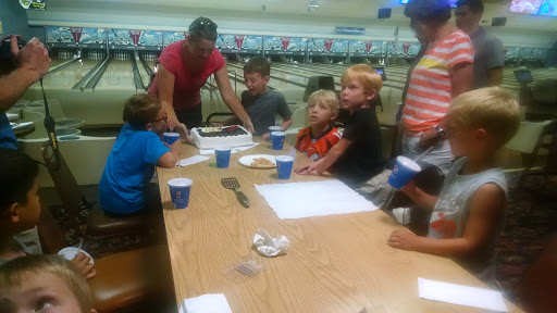 Bowling Alley «Maplewood Lanes», reviews and photos, 830 Woodland Dr E, Saline, MI 48176, USA