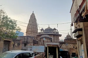 Bihariji Temple- JHUNJHUNU image