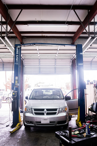 Tire Shop «DFW Discount Tire & Auto», reviews and photos, 1922 N Plano Rd, Garland, TX 75042, USA