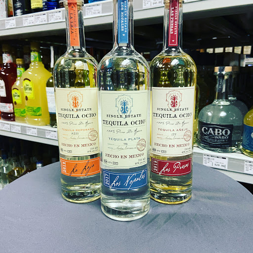 Beer Store «Absolutely Wine Or Spirits», reviews and photos, 5305 Village Center Dr #102, Columbia, MD 21044, USA