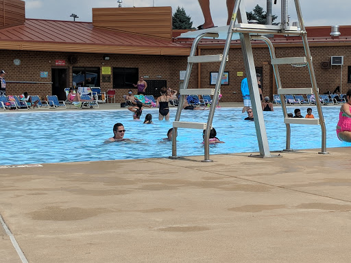 Recreation Center «Simkus Recreation Center», reviews and photos, 849 W Lies Rd, Carol Stream, IL 60188, USA