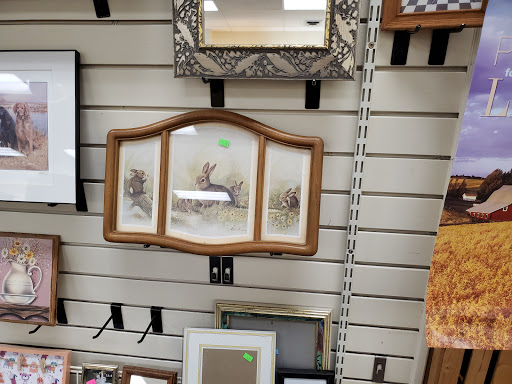 Thrift Store «New Life Thrift Shop», reviews and photos, 39 Warm Spring Rd, Chambersburg, PA 17202, USA