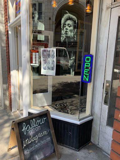 Tobacco Shop «Gallery Smoke Charleston», reviews and photos, 363 King St, Charleston, SC 29401, USA