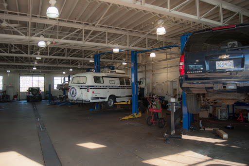 Car Dealer «Newport Chrysler Dodge Jeep Ram», reviews and photos, 310 W Main Rd, Middletown, RI 02842, USA