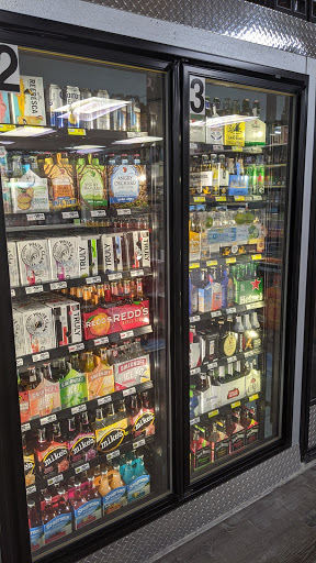 Liquor Store «Sunset Point Liquors», reviews and photos, 2516 Sunset Point Rd, Clearwater, FL 33765, USA